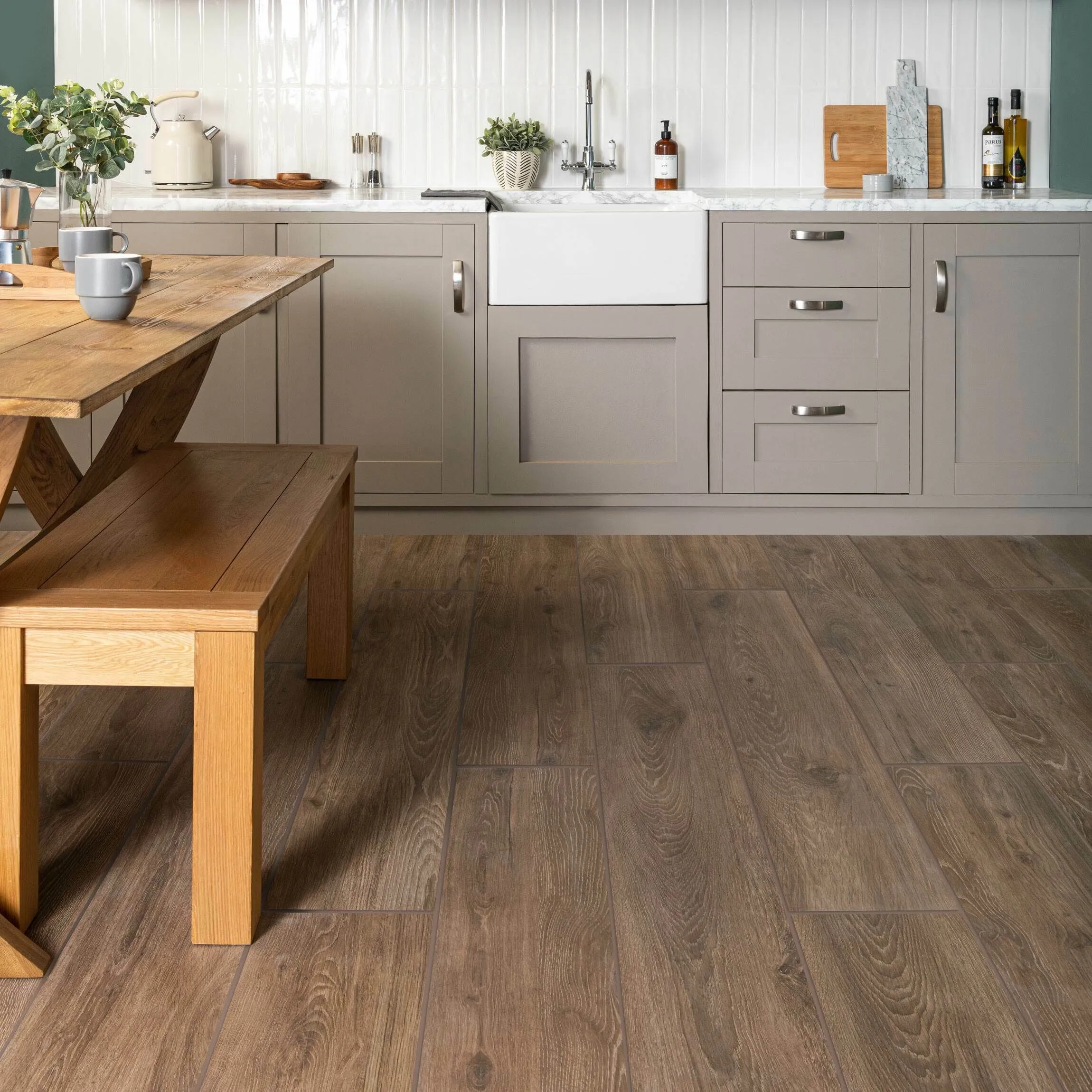 Minimalist kitchen design with wooden accents